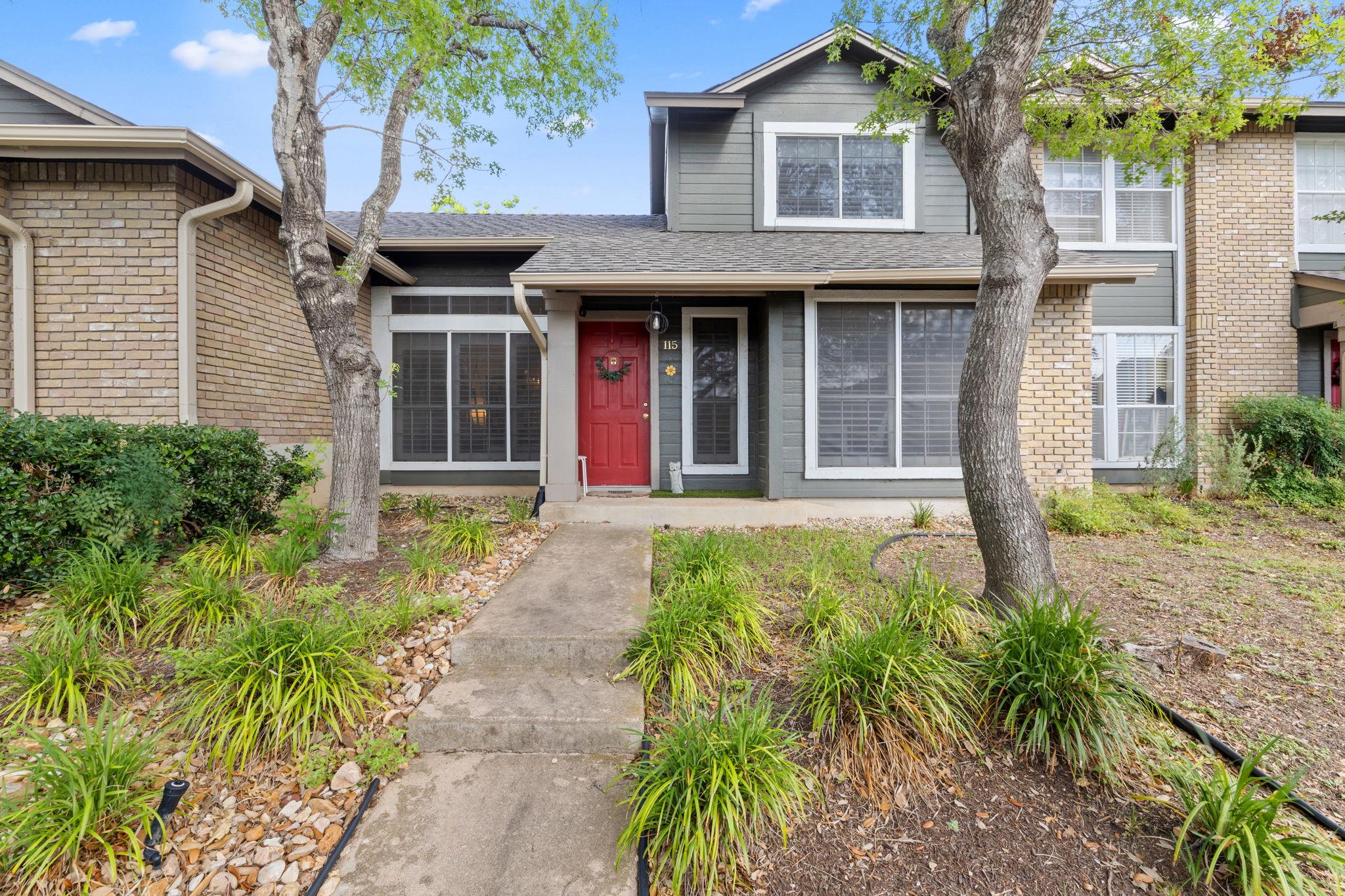 1015 E Yager LN # 115