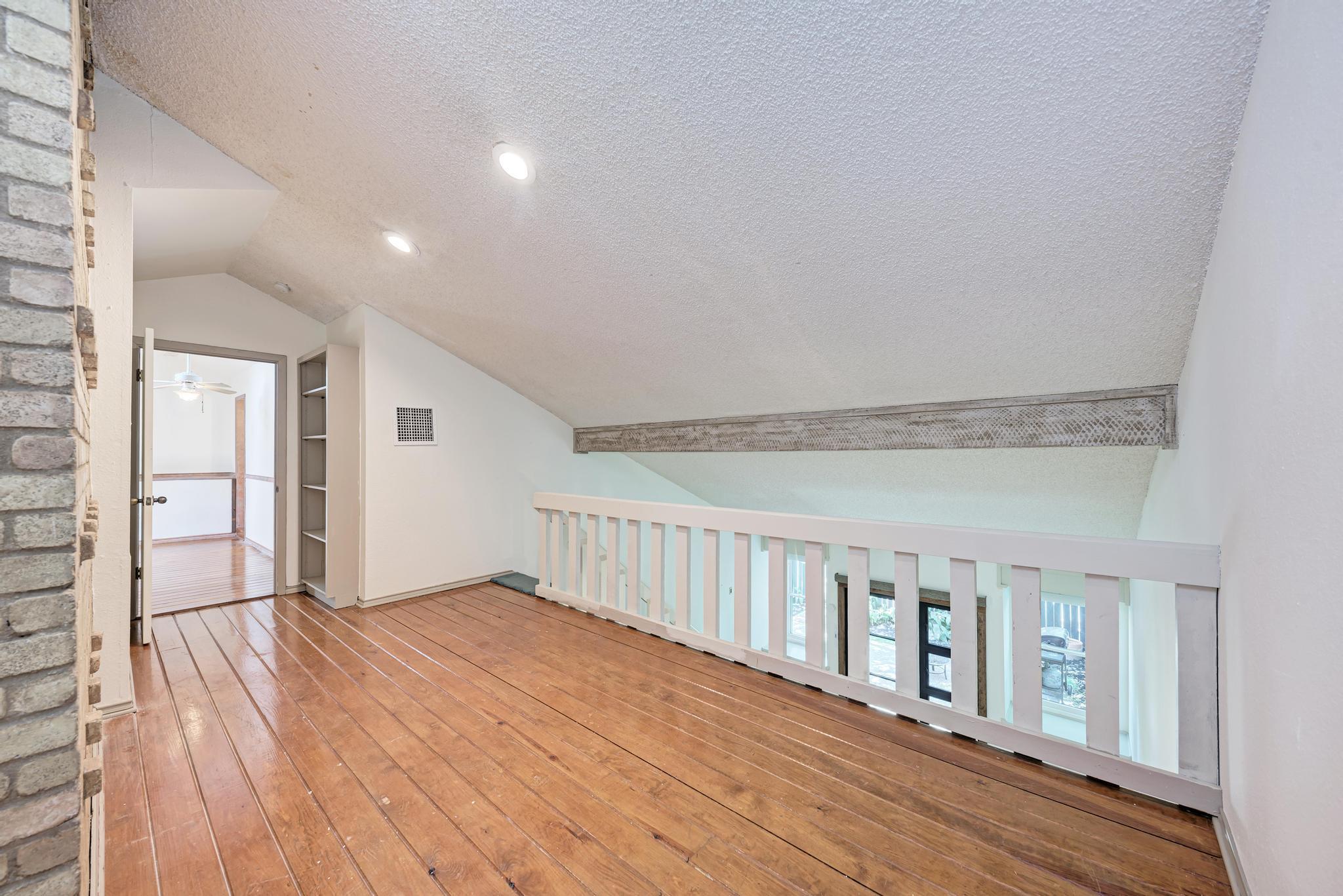 3837 Steck Ave