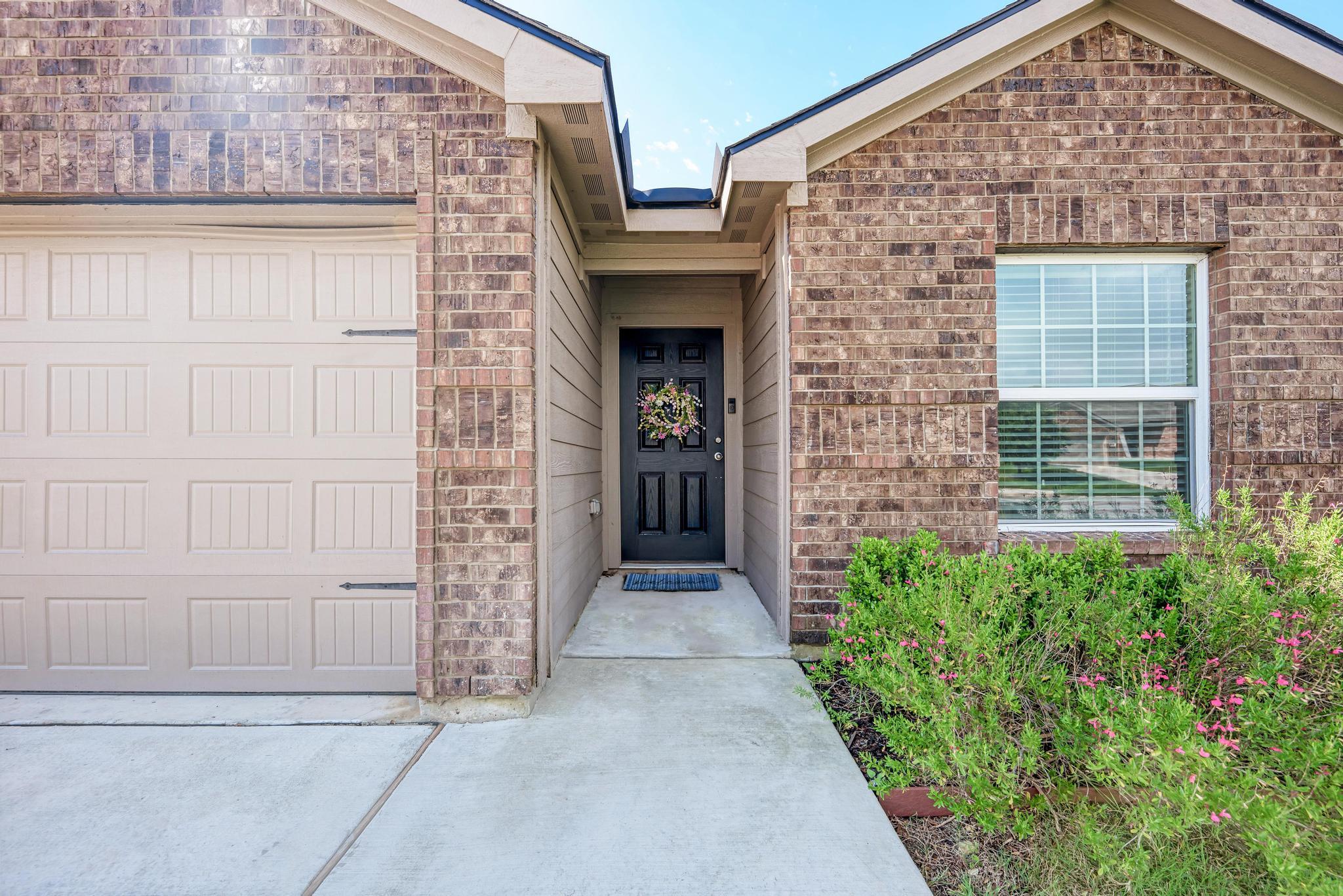 132 Maywood LN