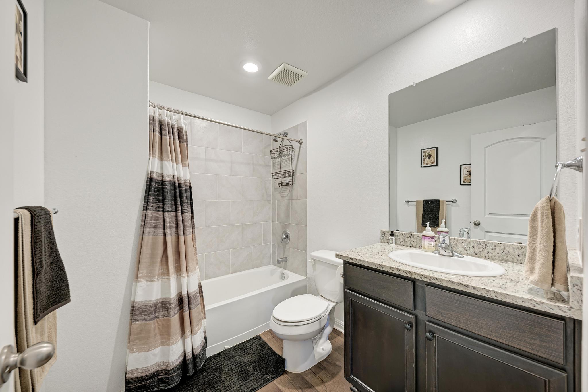 132 Maywood LN