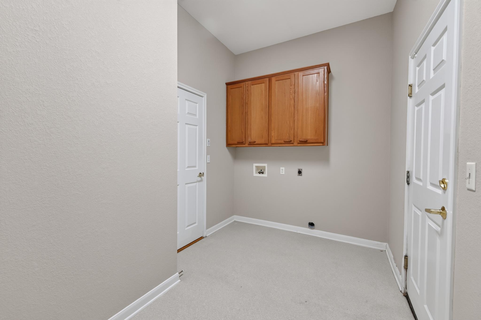 201 Whispering Wind DR