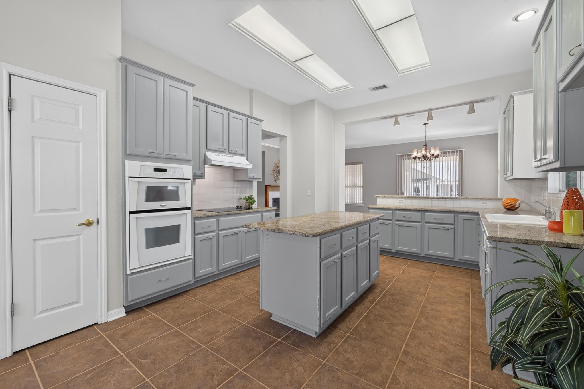 201 Whispering Wind DR