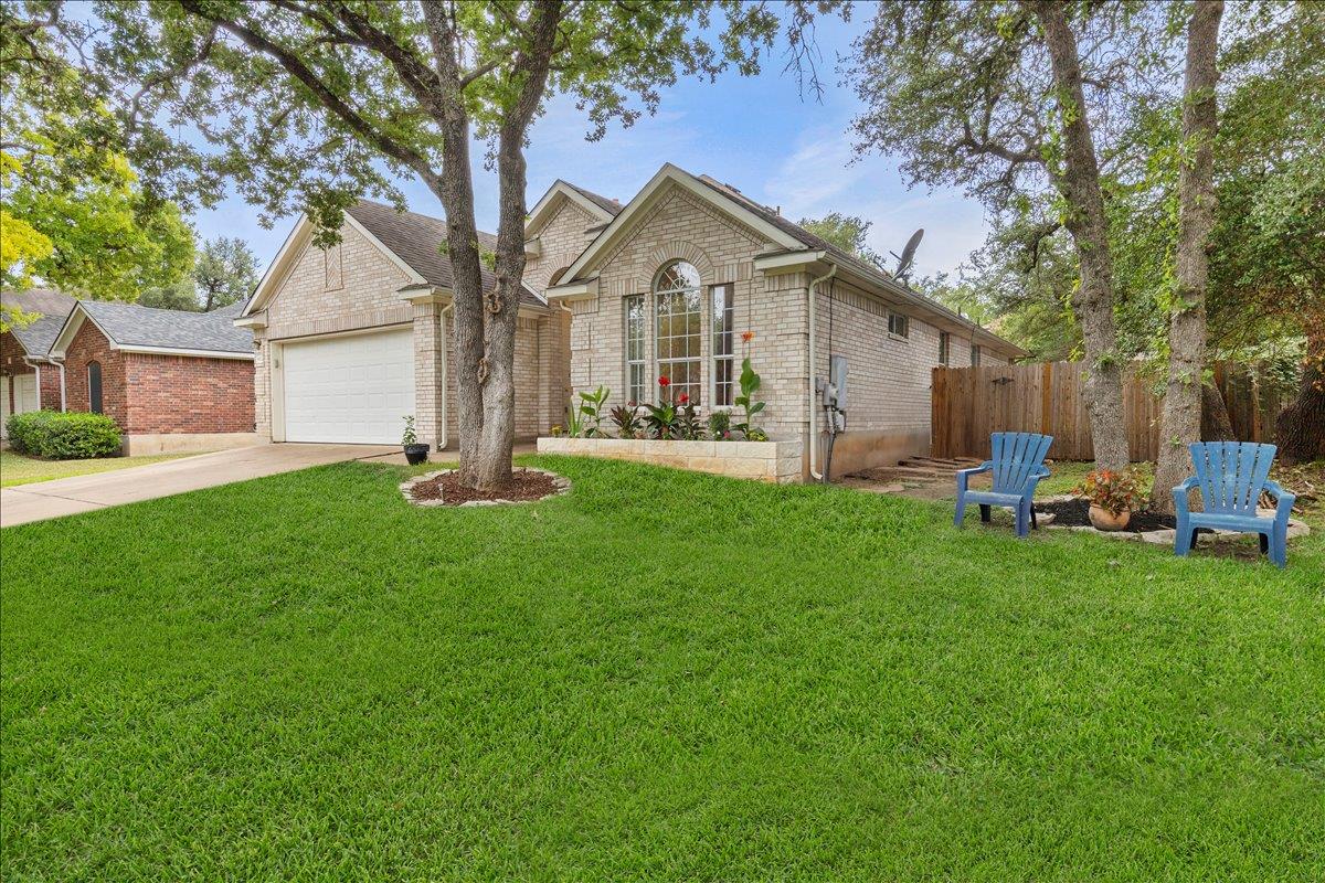 9012 Meacham WAY