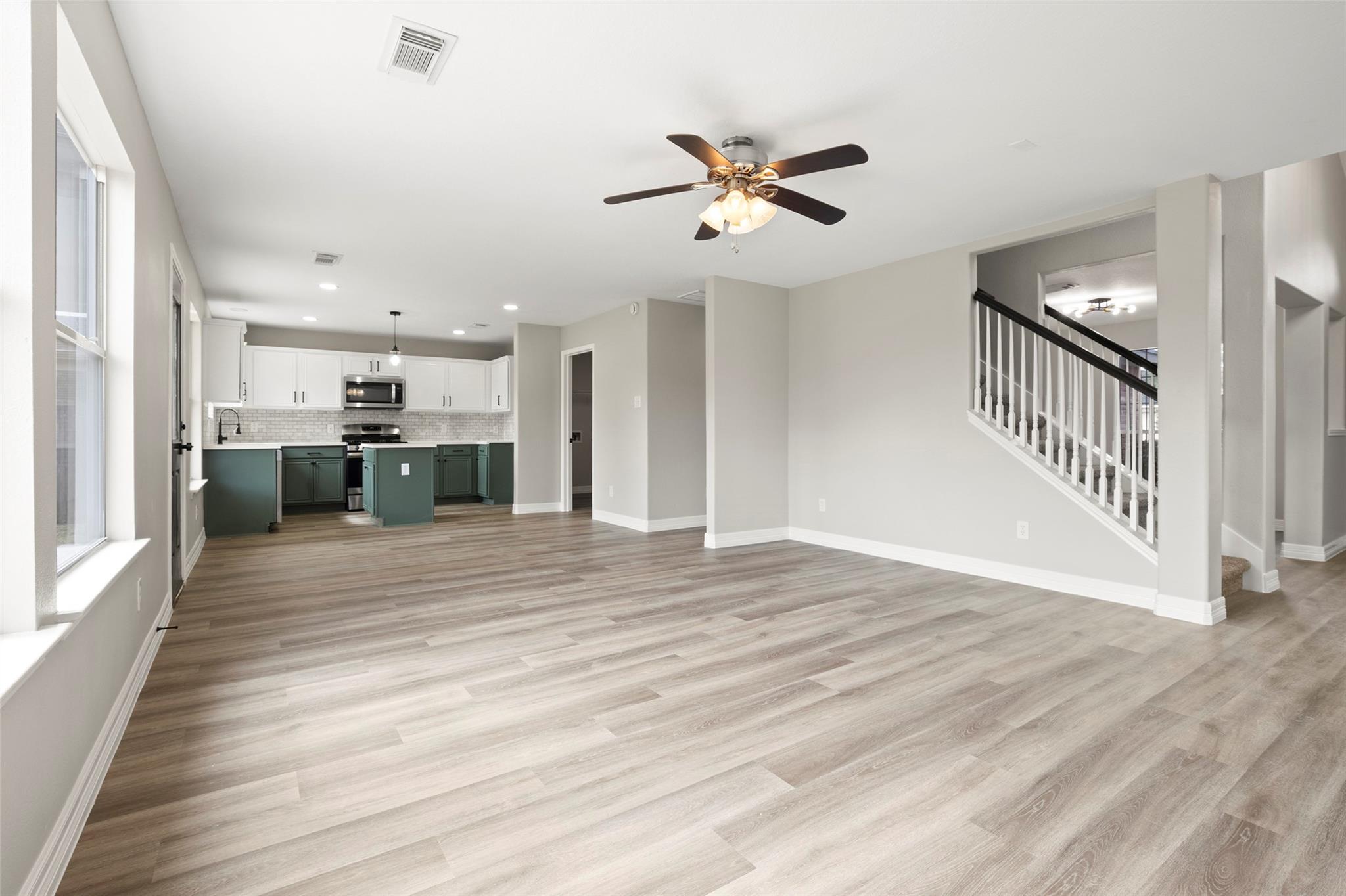 2406 Pinpoint Drive