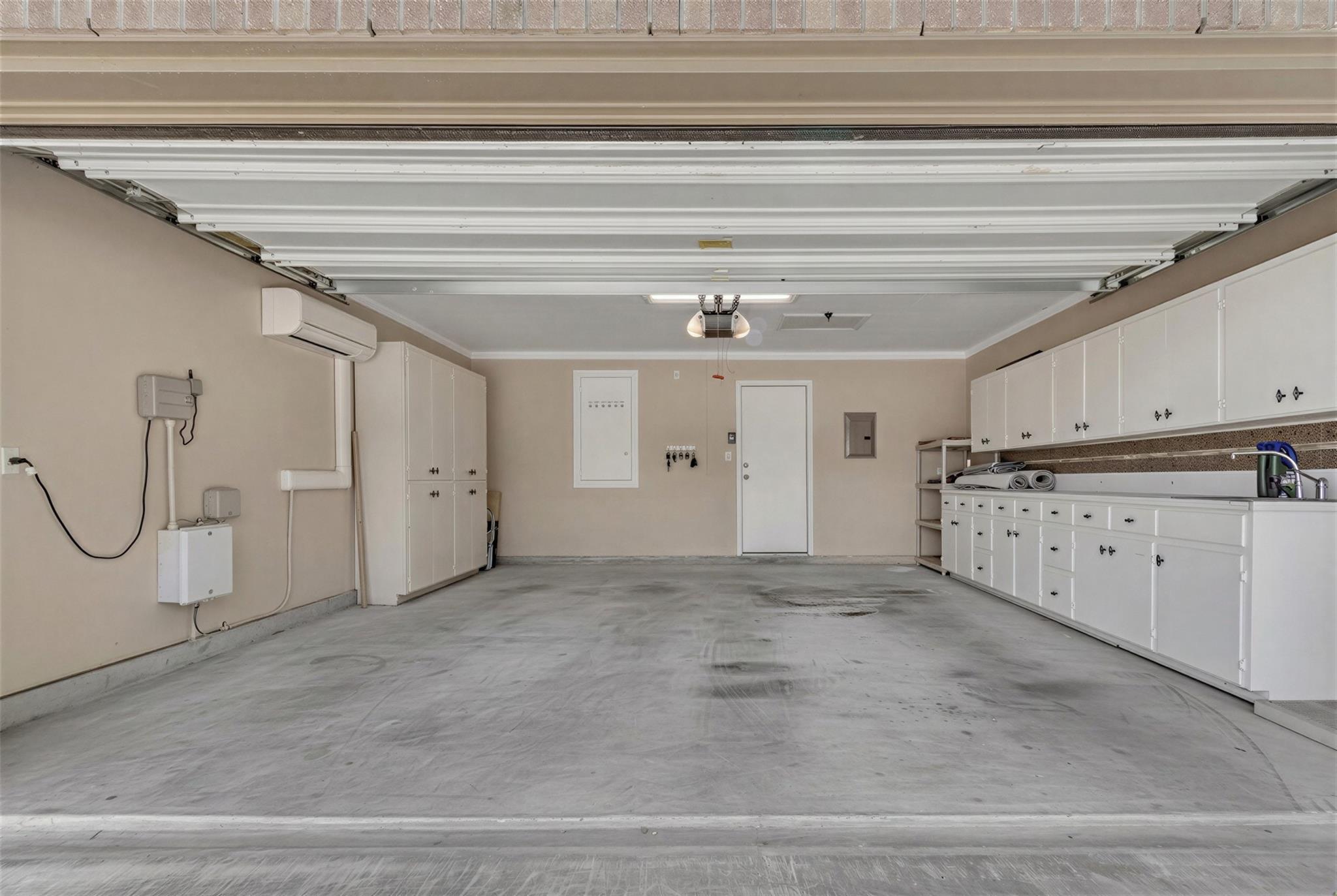 112 Willow Leaf LN