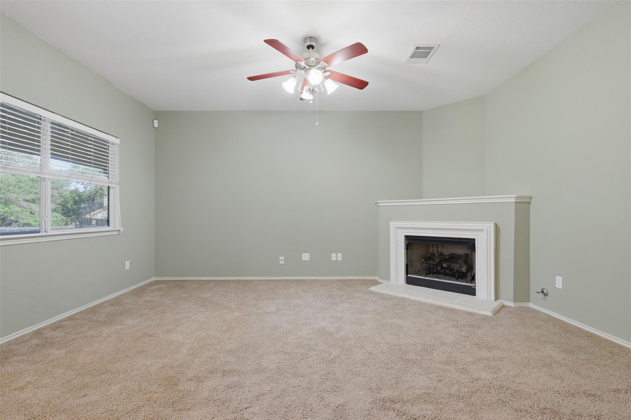 3931 Upper Passage LN