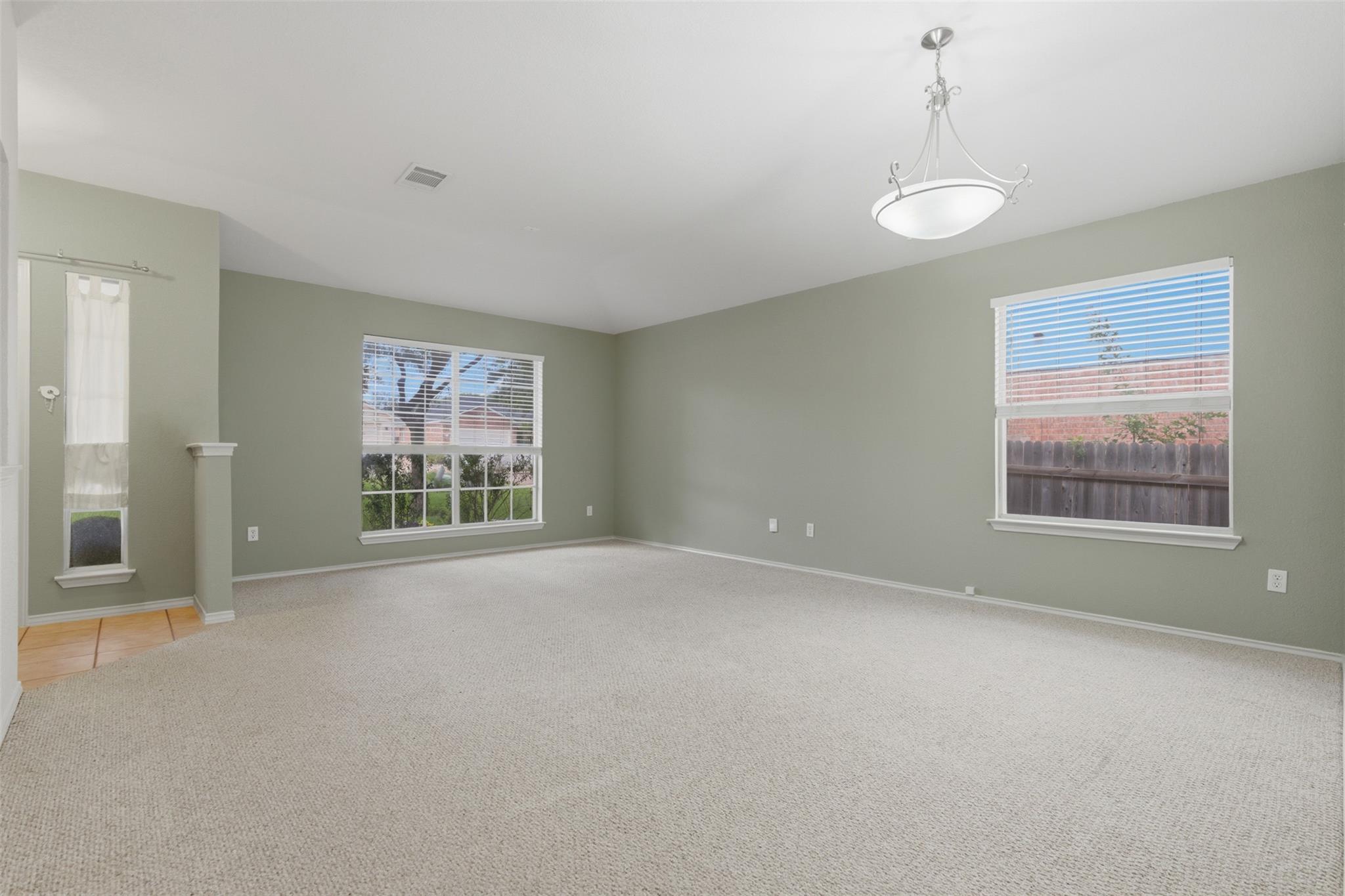 3931 Upper Passage LN