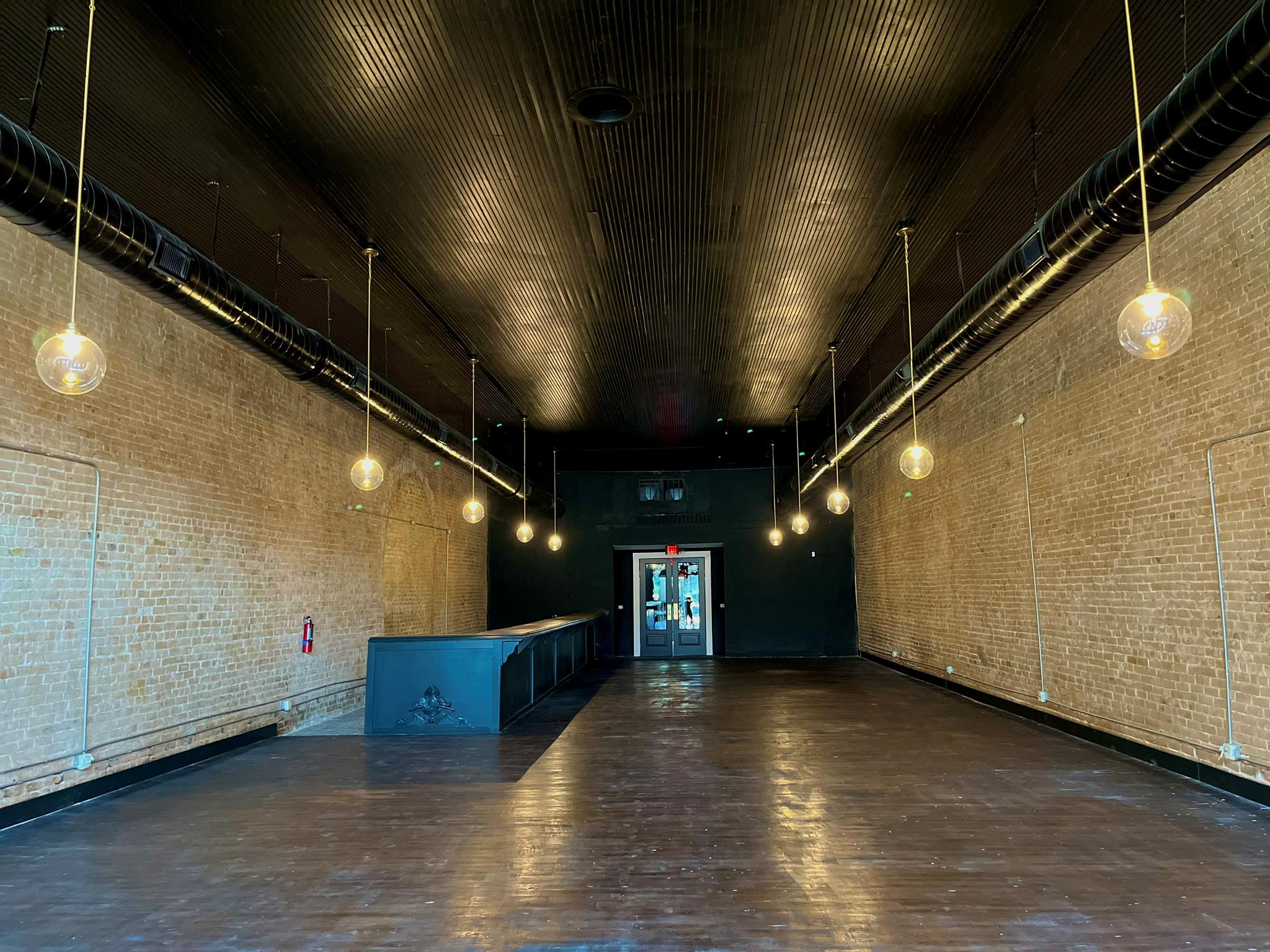 115 W 2nd ST