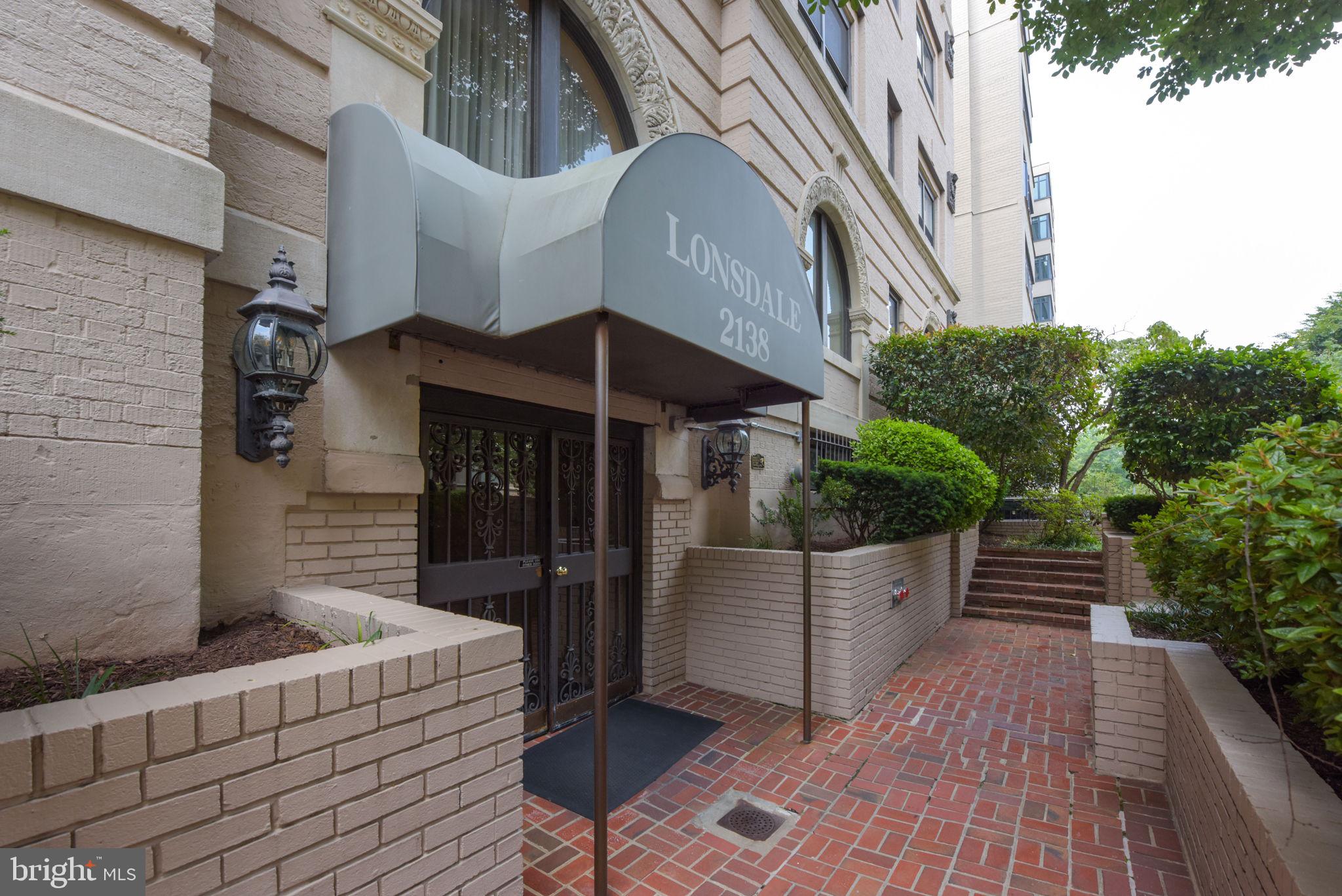 2138 California STREET NW Unit: 104