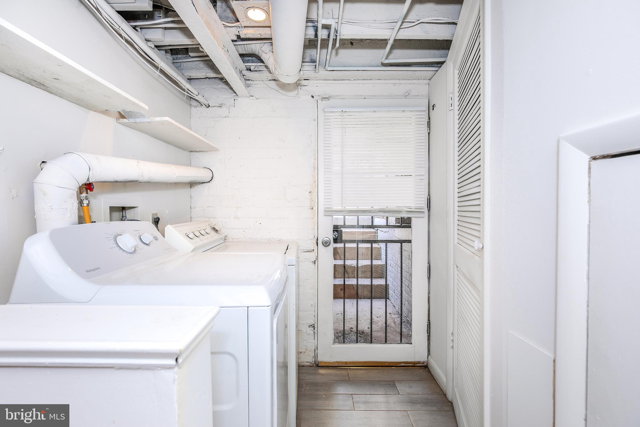 300 TENNESSEE AVENUE NE