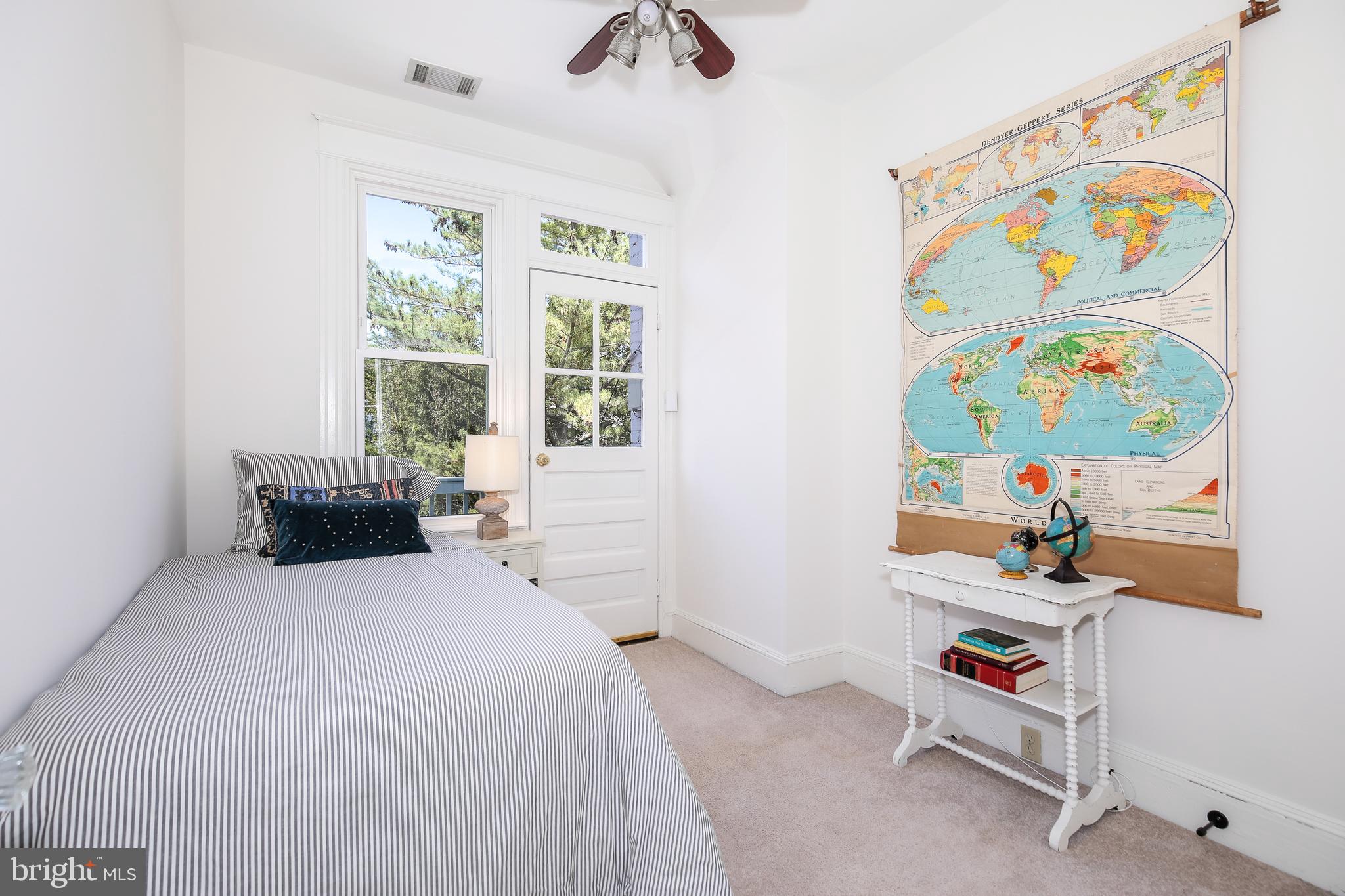 300 TENNESSEE AVENUE NE