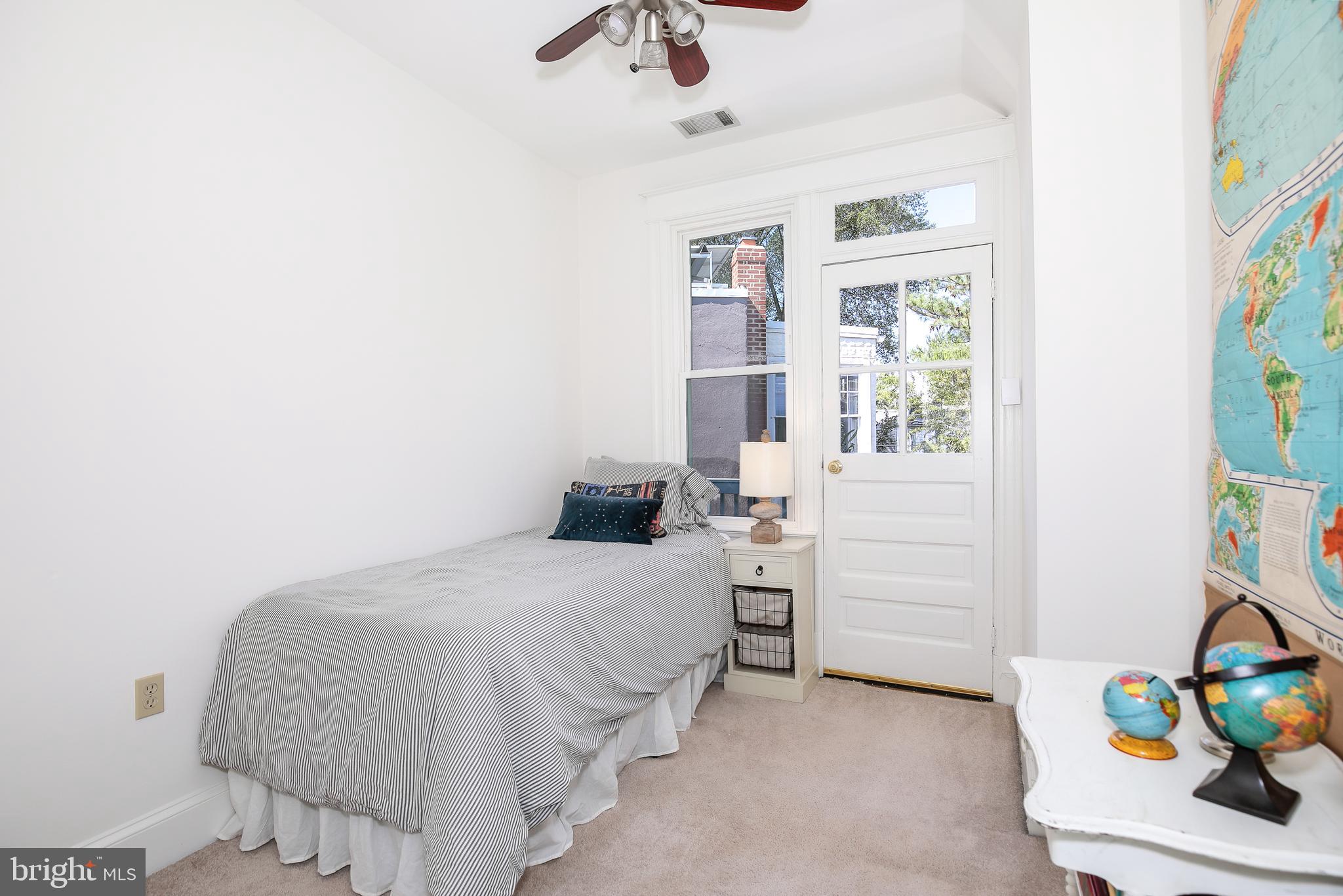 300 TENNESSEE AVENUE NE