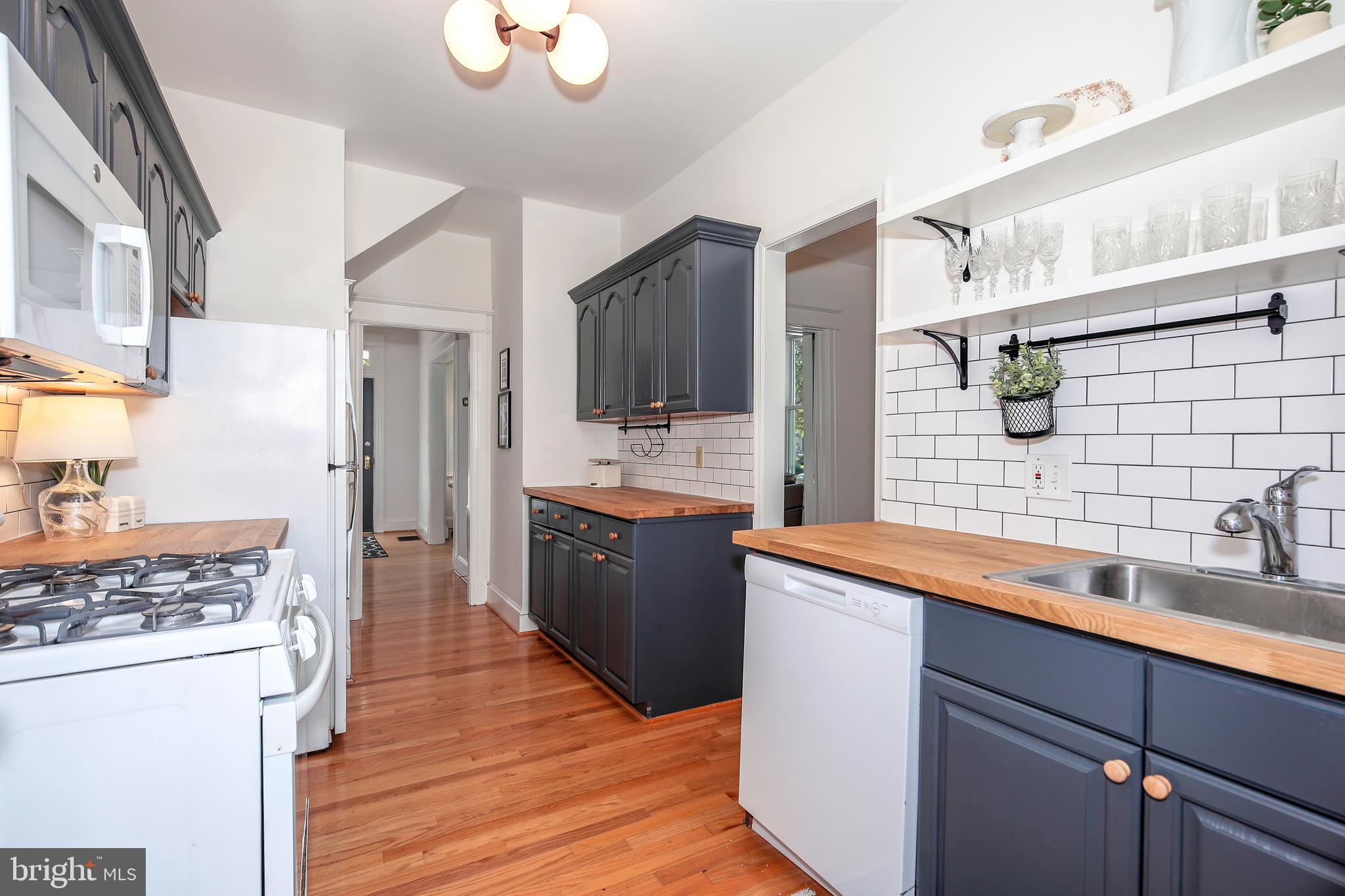 300 TENNESSEE AVENUE NE