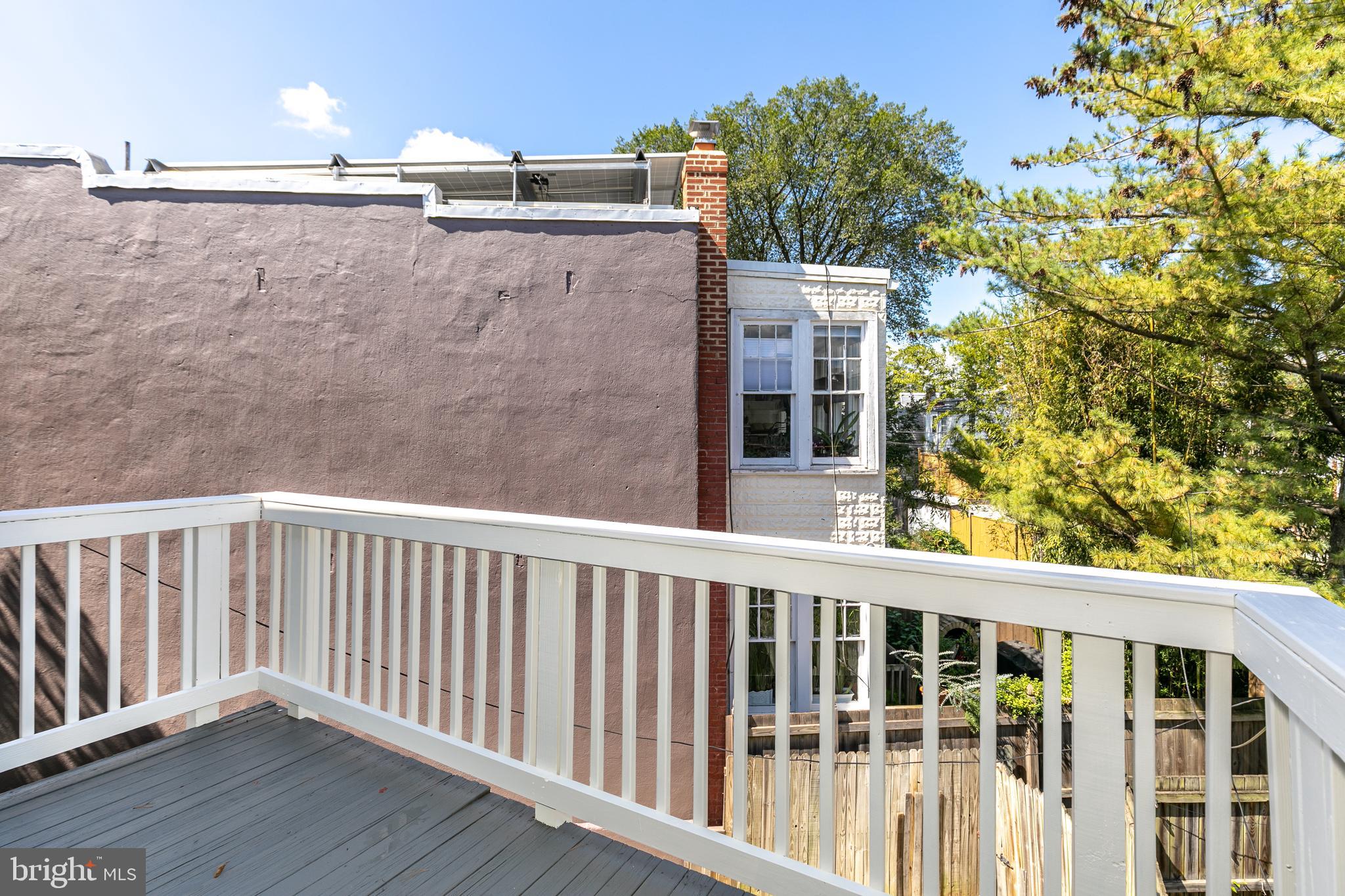 300 TENNESSEE AVENUE NE