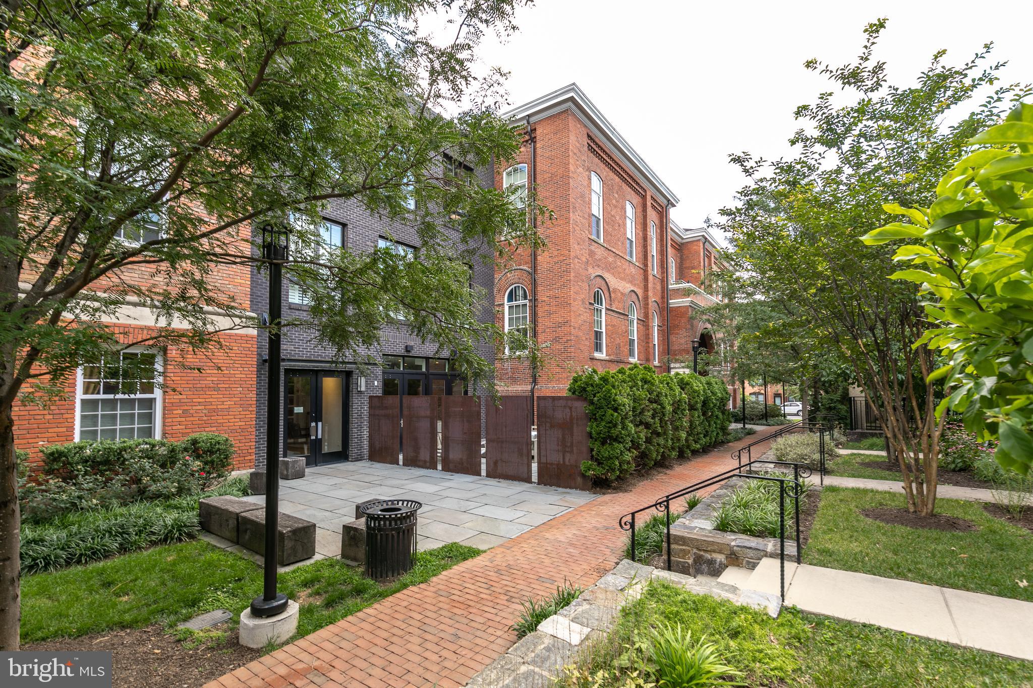 1324 E STREET SE Unit: 108