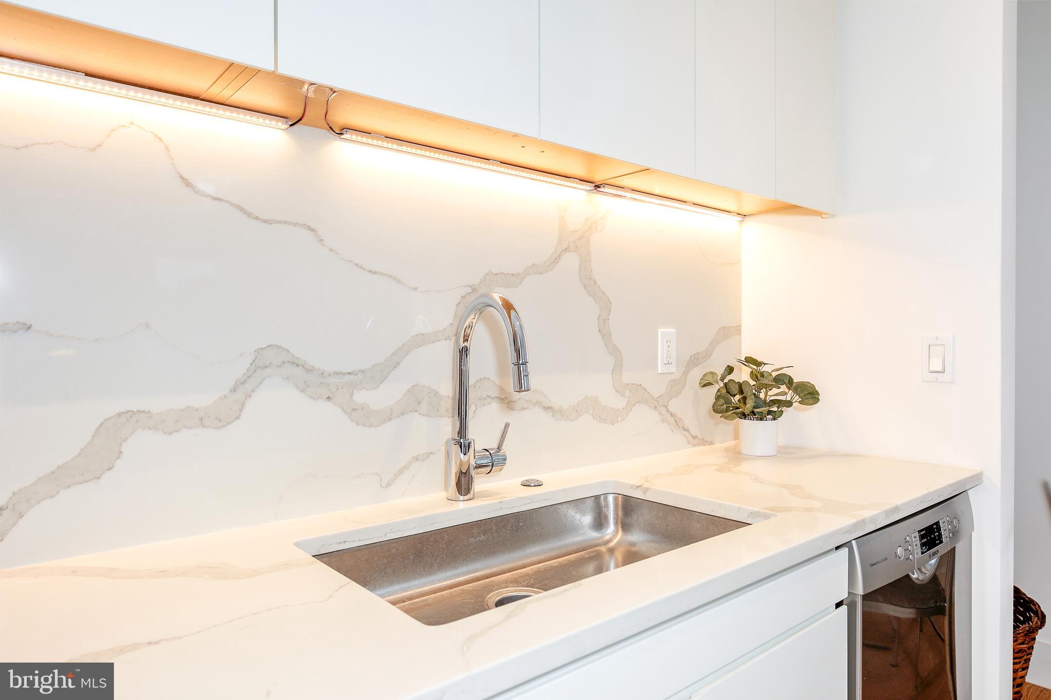 1324 E STREET SE Unit: 108