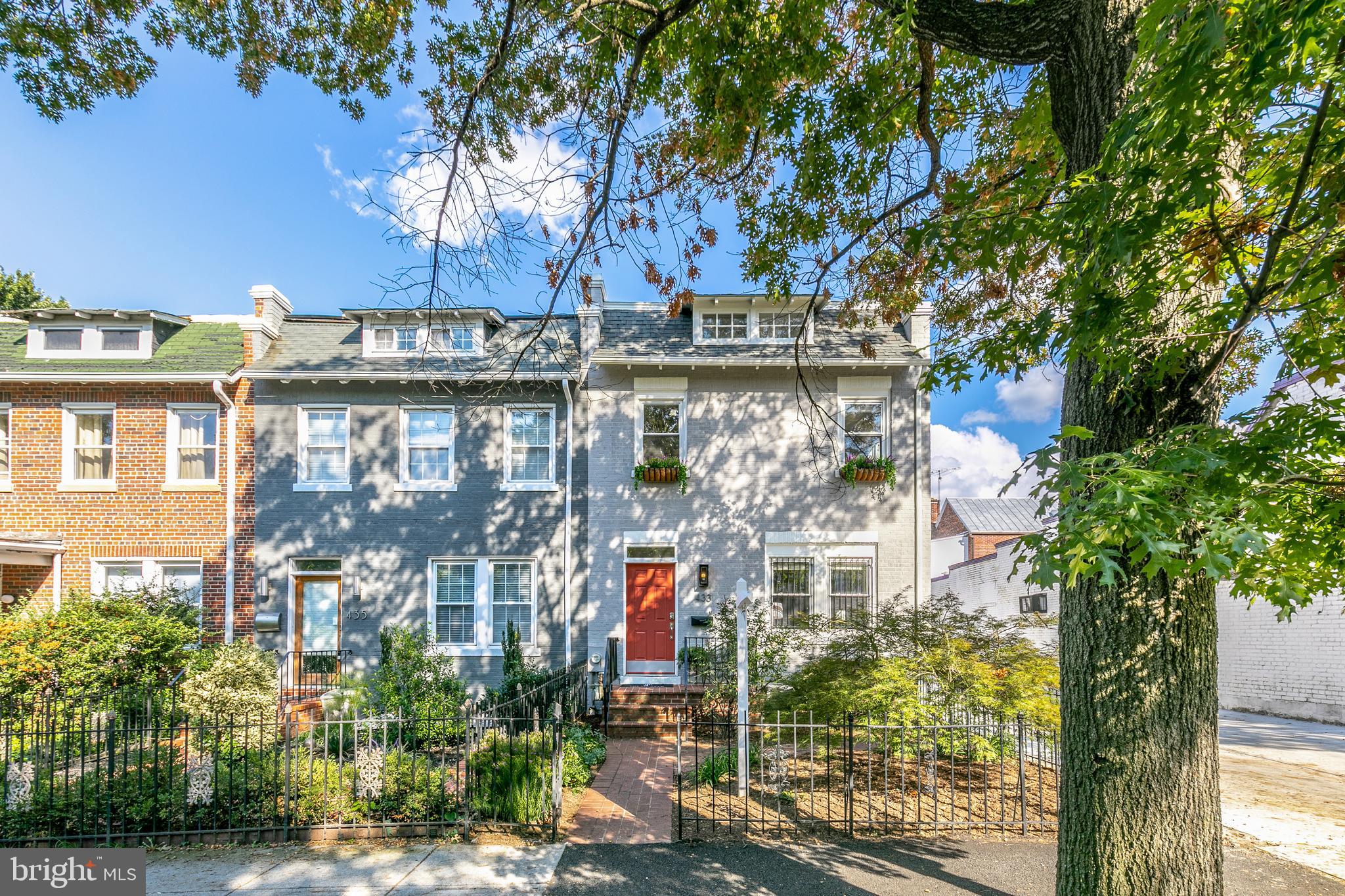 433 15TH STREET NE