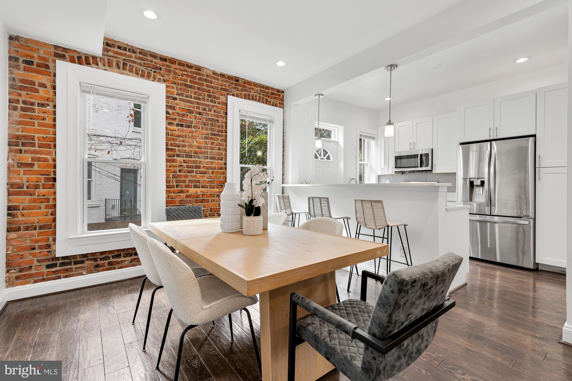 34 U STREET NW