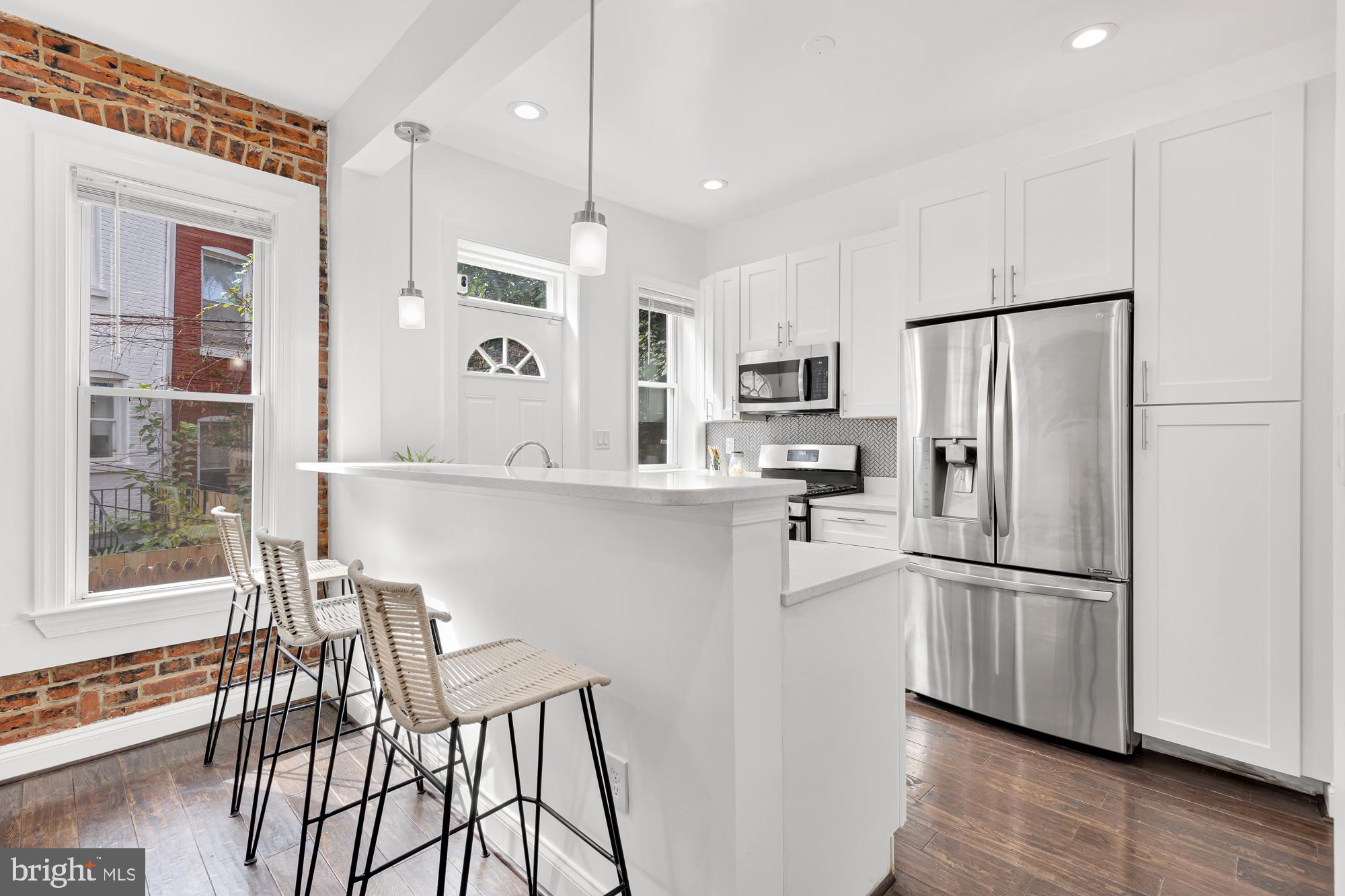 34 U STREET NW