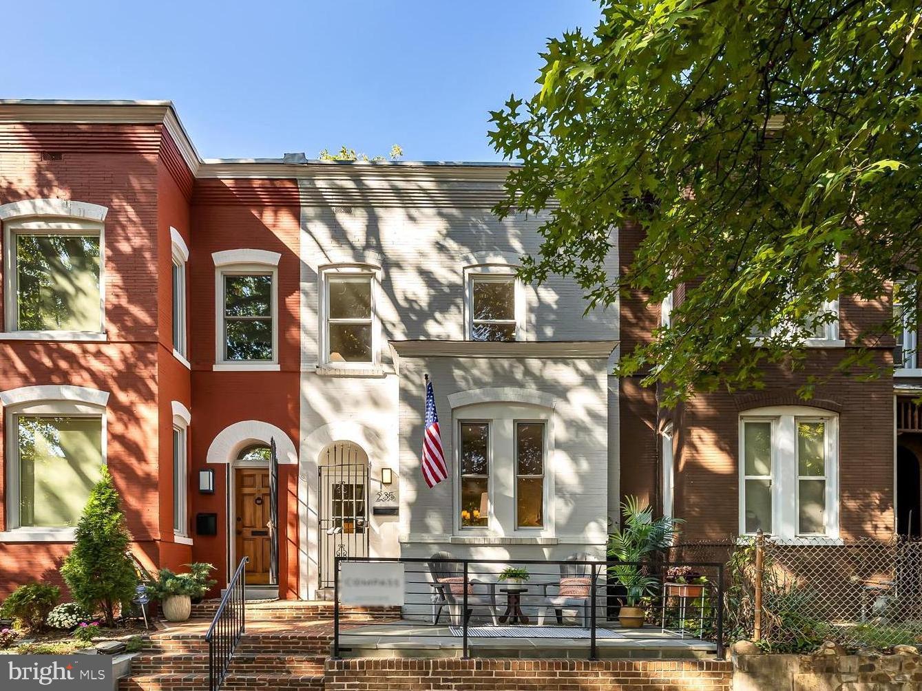 235 14th STREET SE