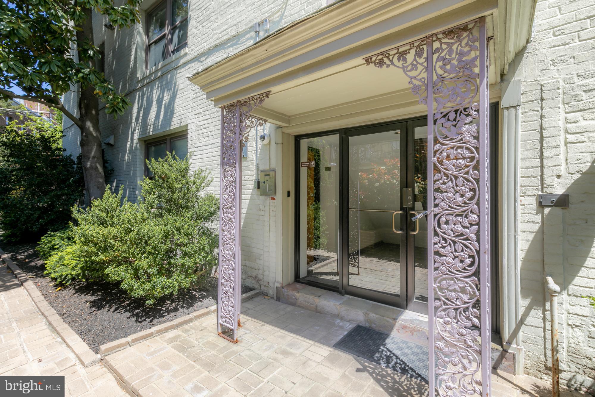 116 N Carolina Ave SE #302