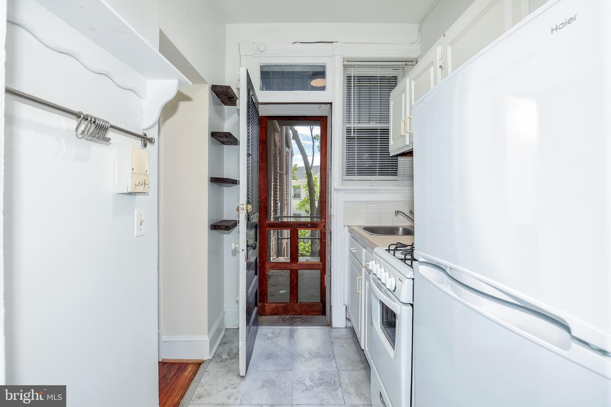 309 Maryland Ave NE