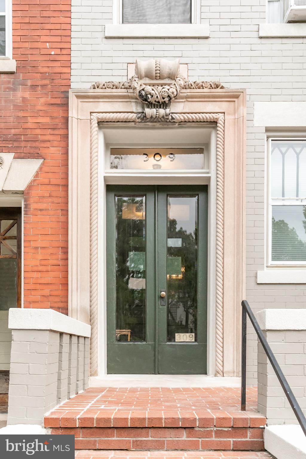 309 Maryland Ave NE