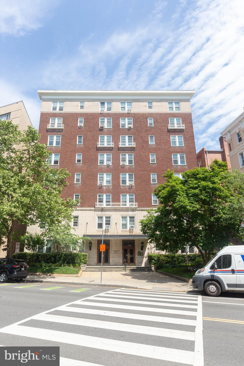 1954 Columbia Rd NW #410