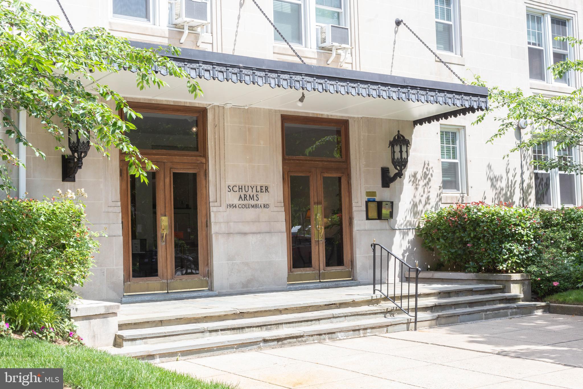 1954 Columbia Rd NW #410
