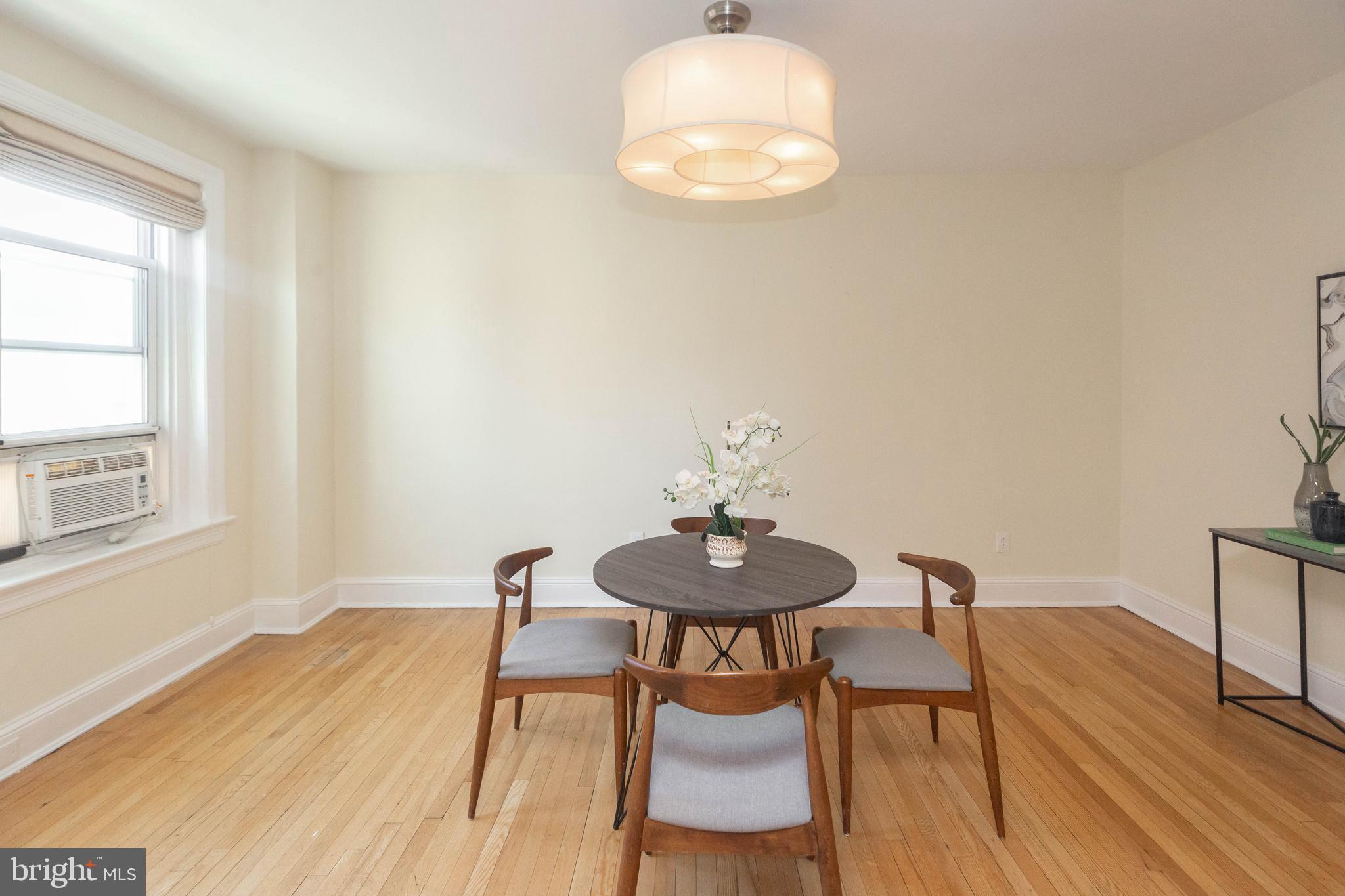 1954 Columbia Rd NW #410