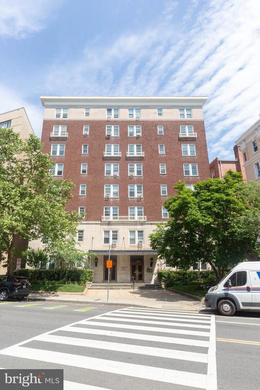 1954 Columbia Rd NW #410