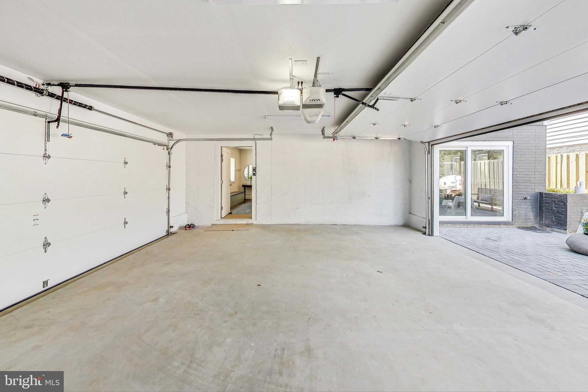 1710 Lawrence NE