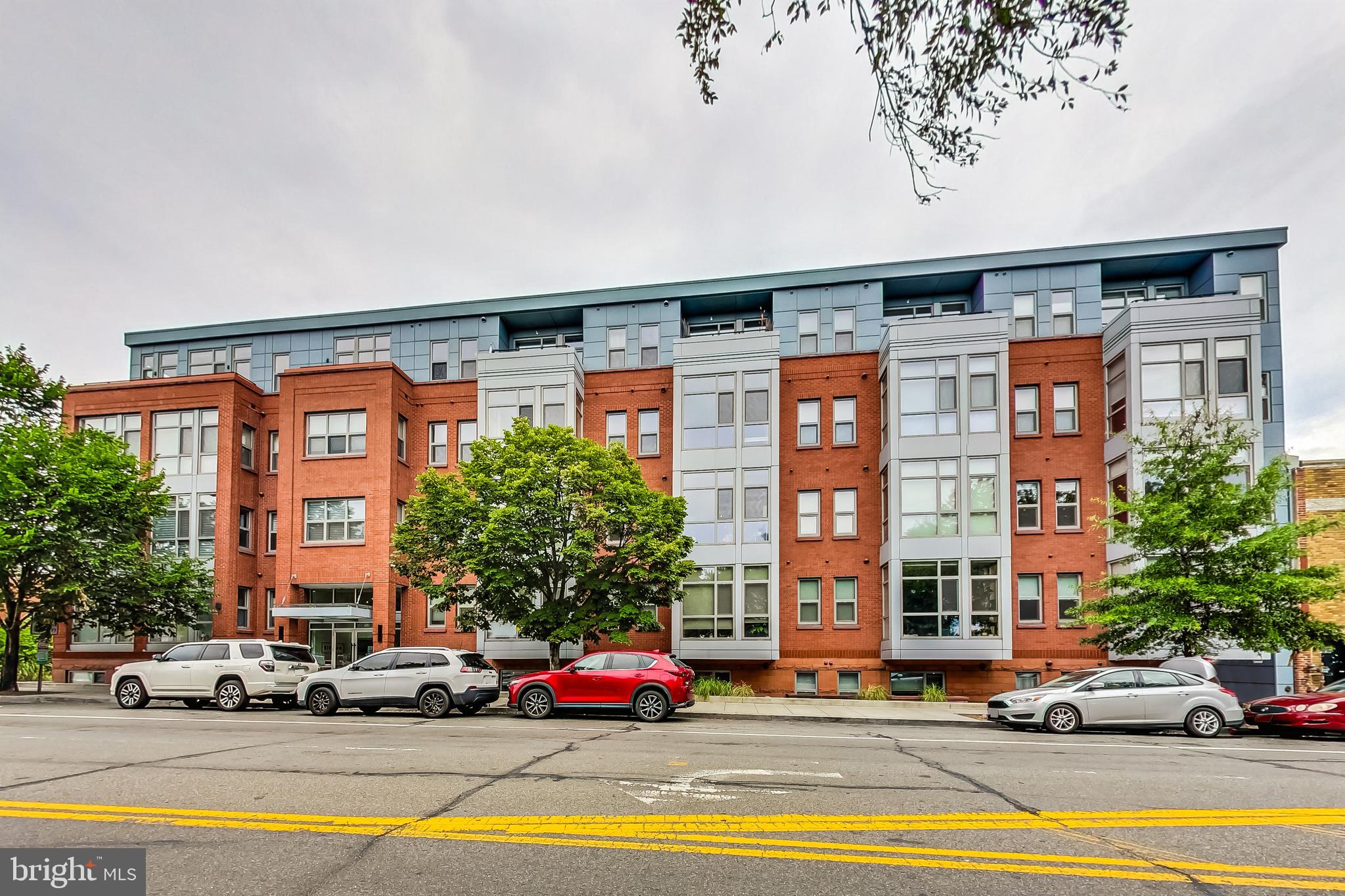 900 11th St SE #403
