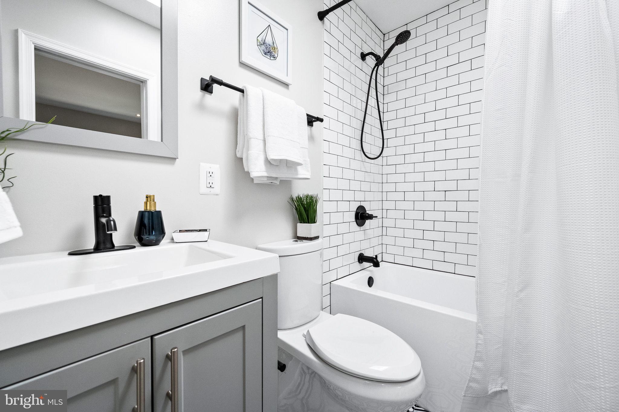 1323 Talbert Ter SE