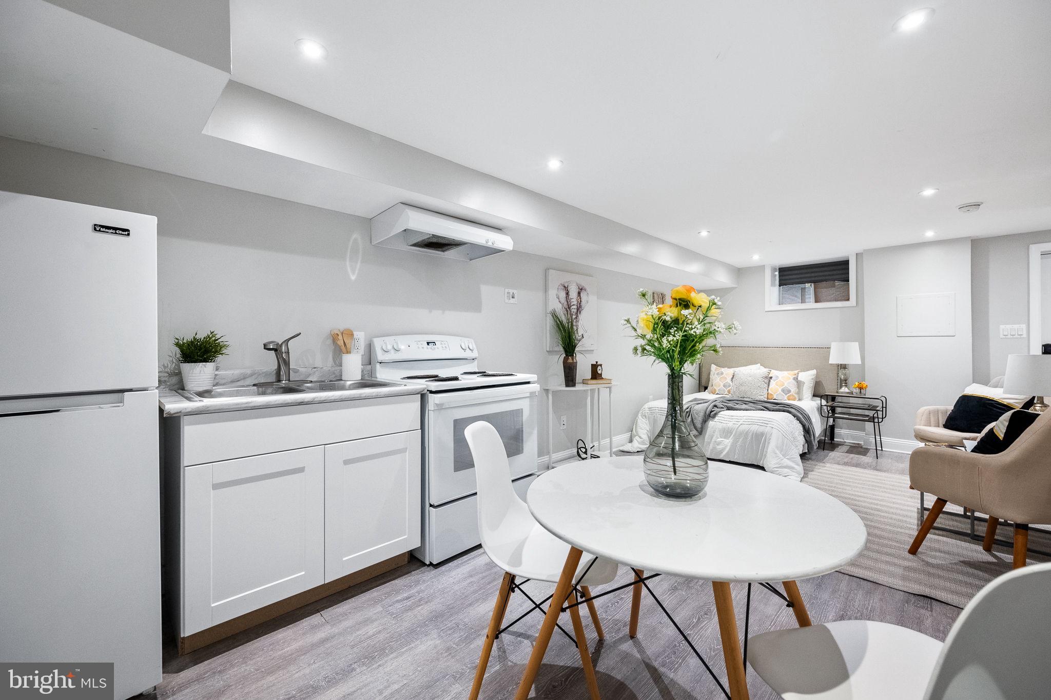 1323 Talbert Ter SE