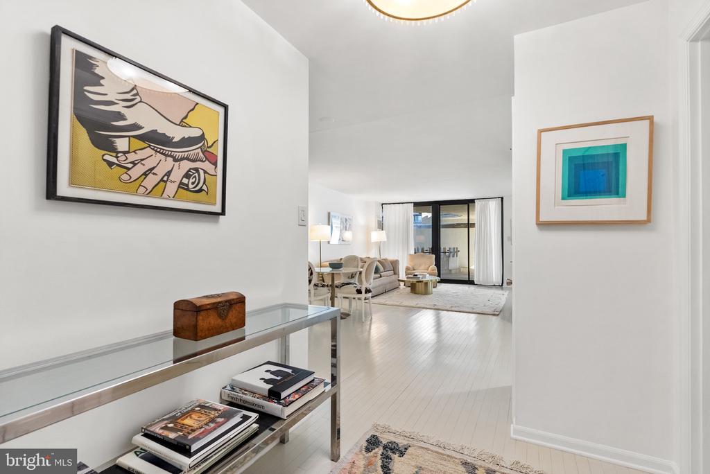 700 New Hampshire Ave NW #416