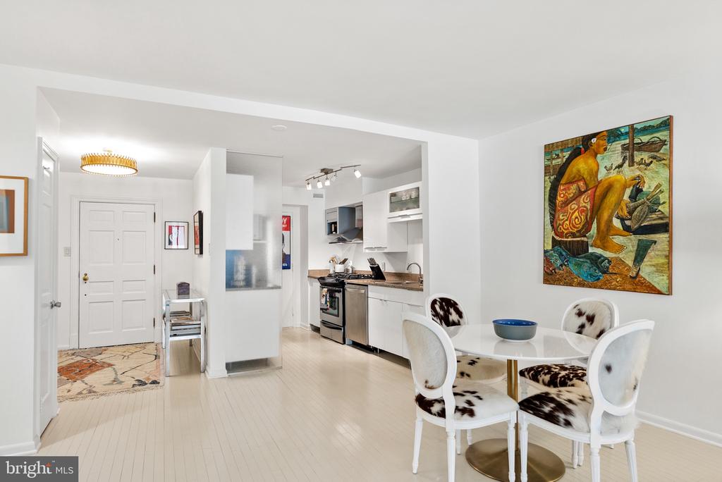 700 New Hampshire Ave NW #416