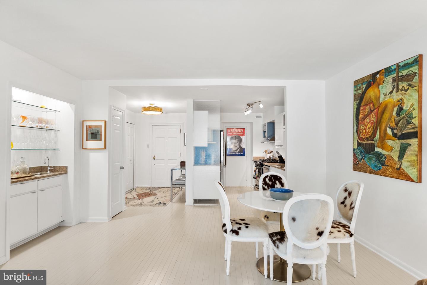 700 New Hampshire Ave NW #416