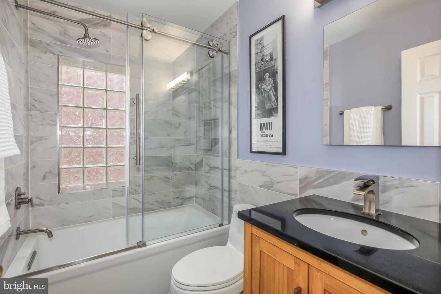 1114 Fairmont St NW