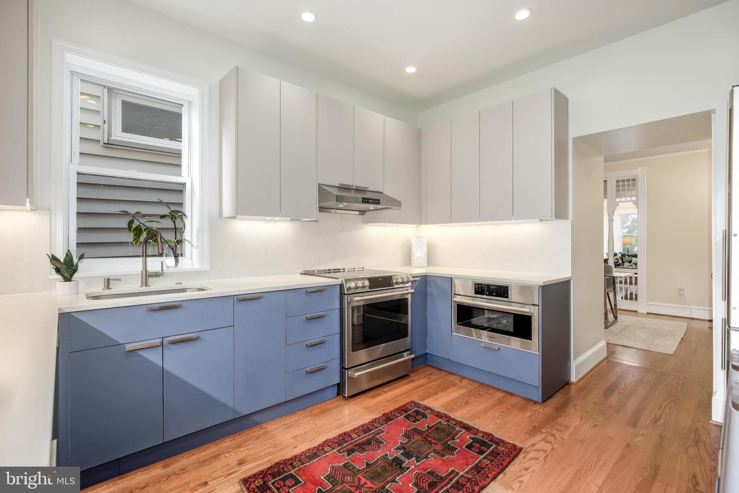 1114 Fairmont St NW