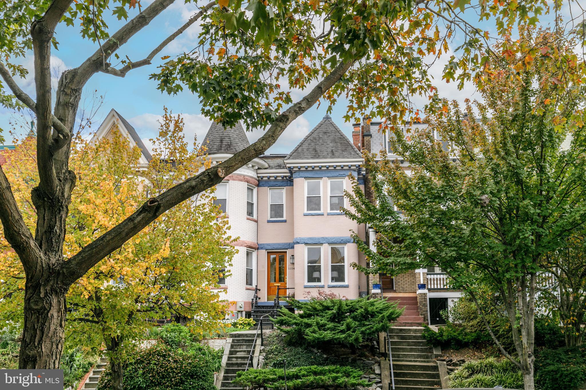1114 Fairmont St NW