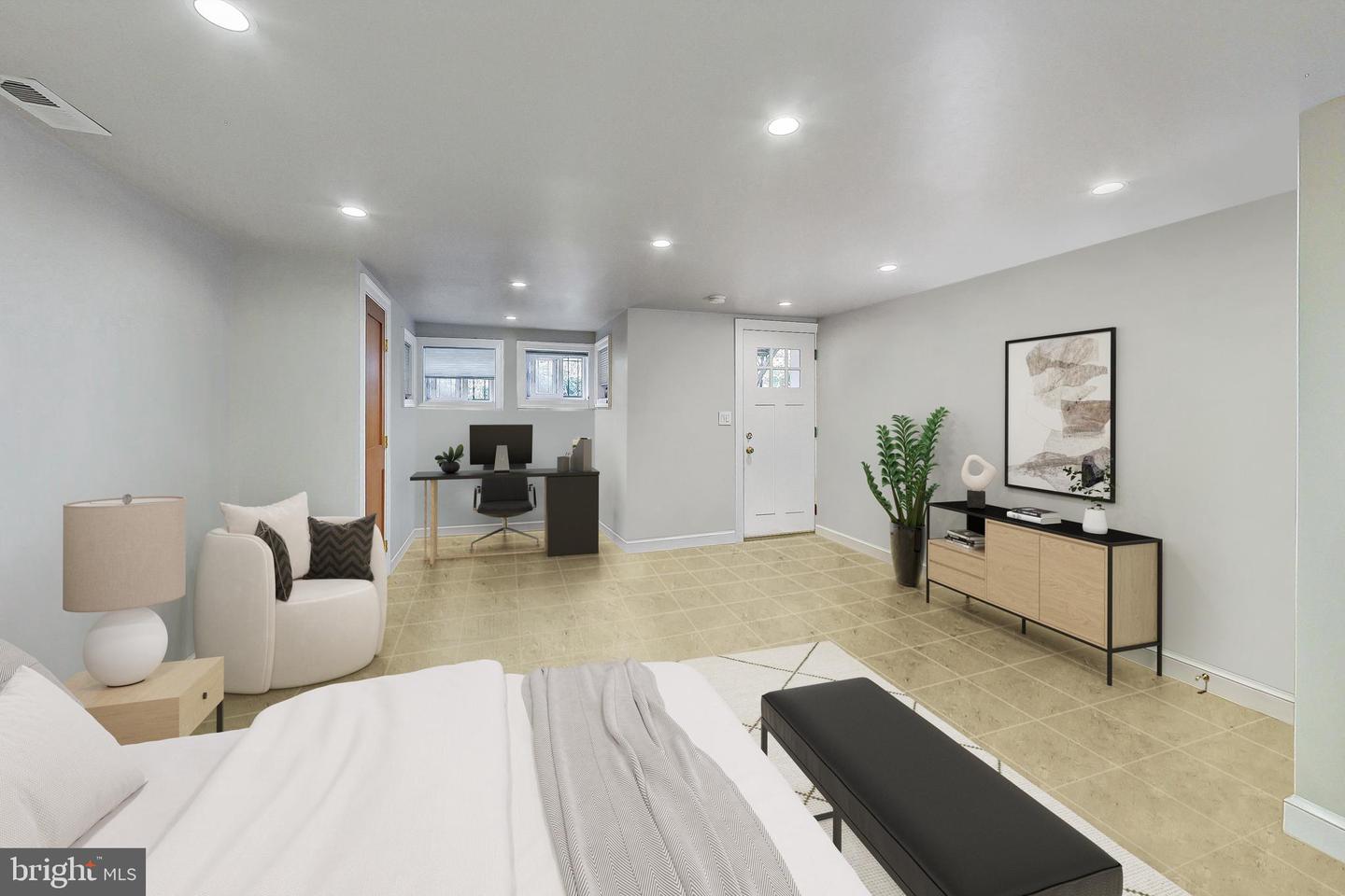 1114 Fairmont St NW