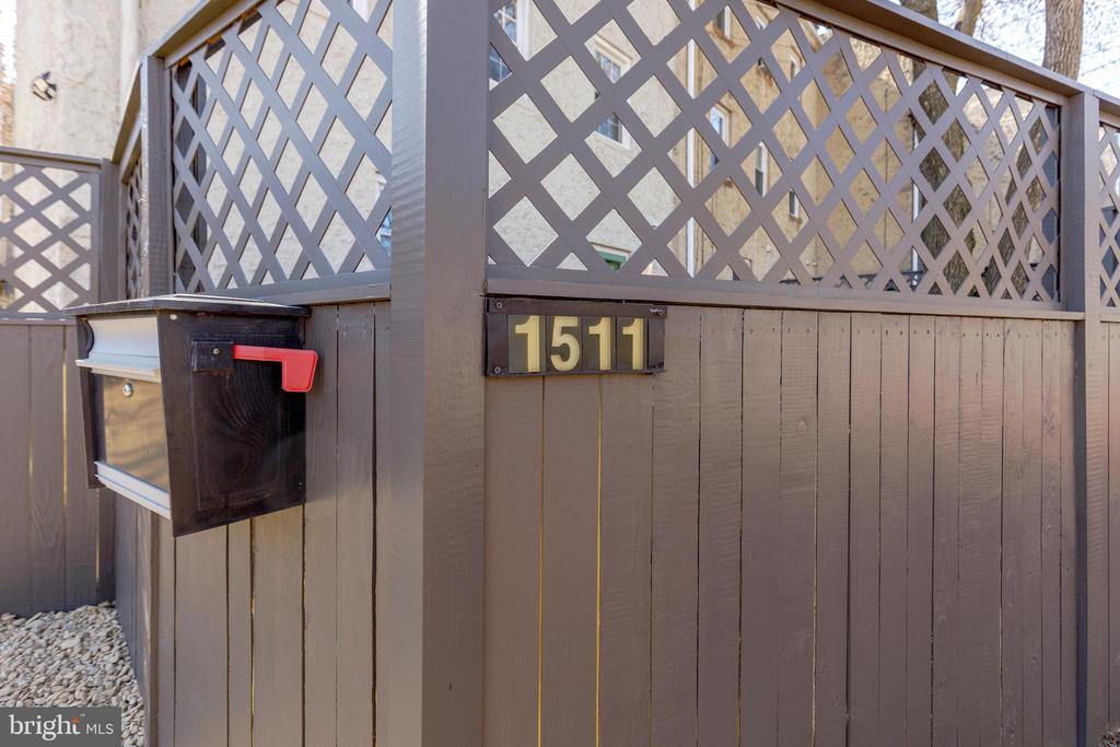1511 Freedom Way SE