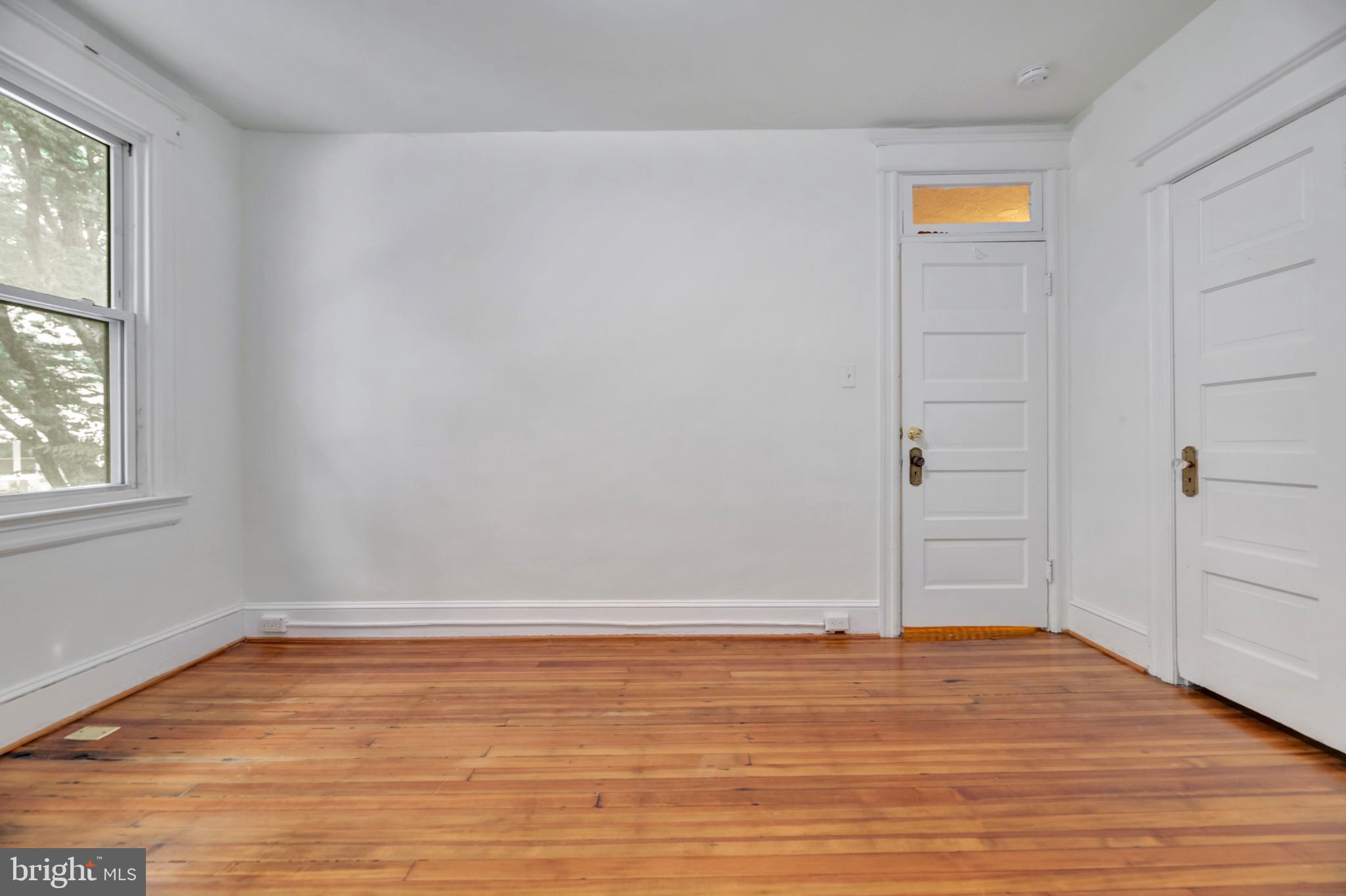 1403 ORREN STREET NE