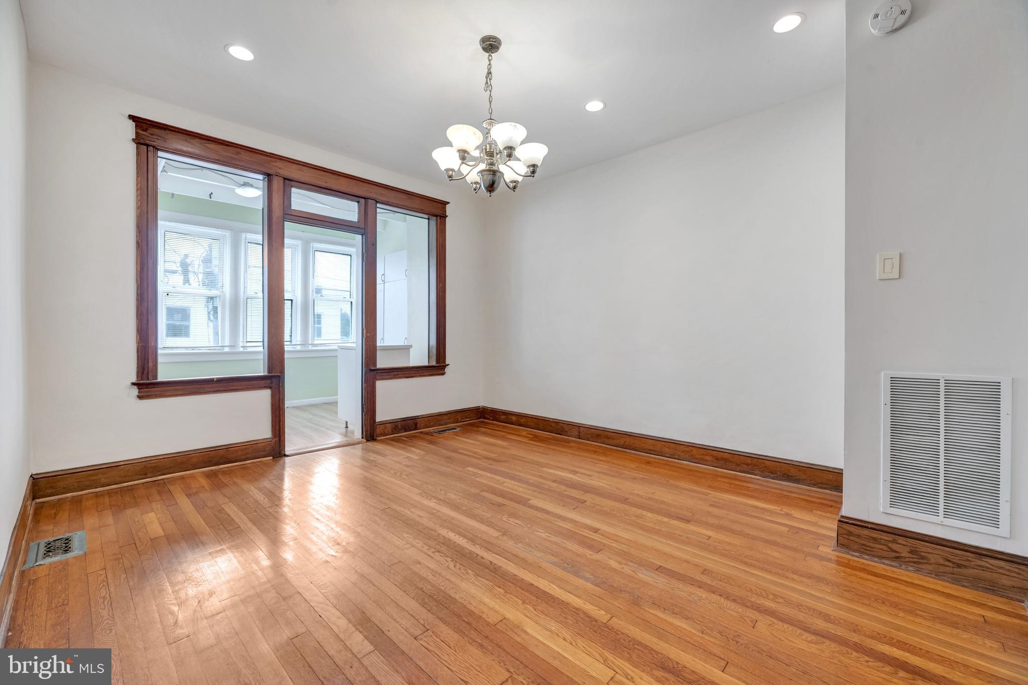 1403 ORREN STREET NE