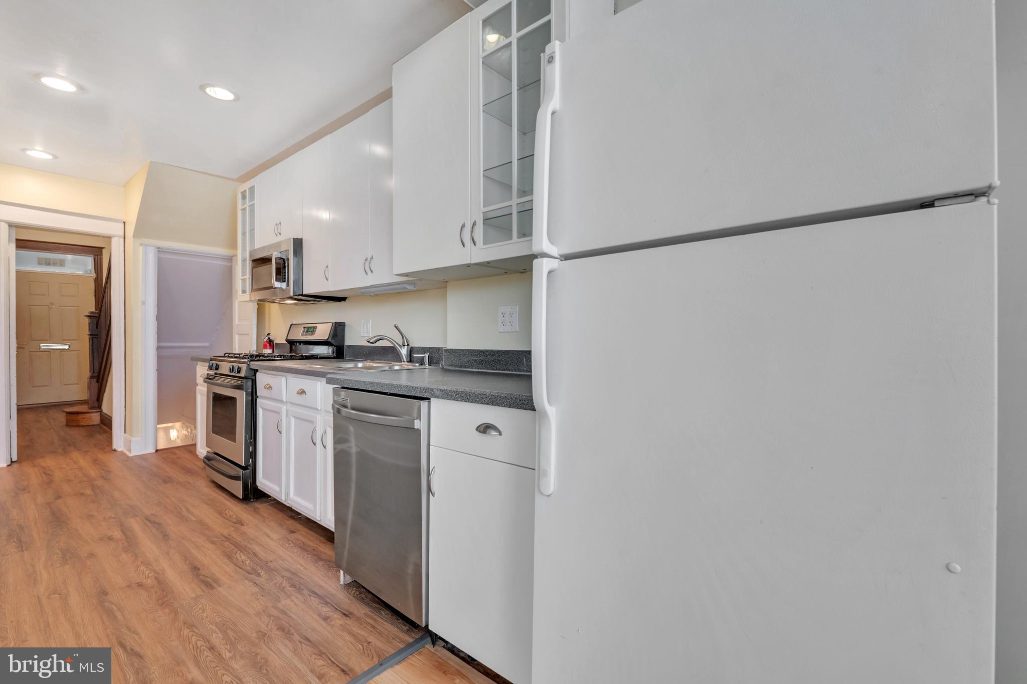 1403 ORREN STREET NE