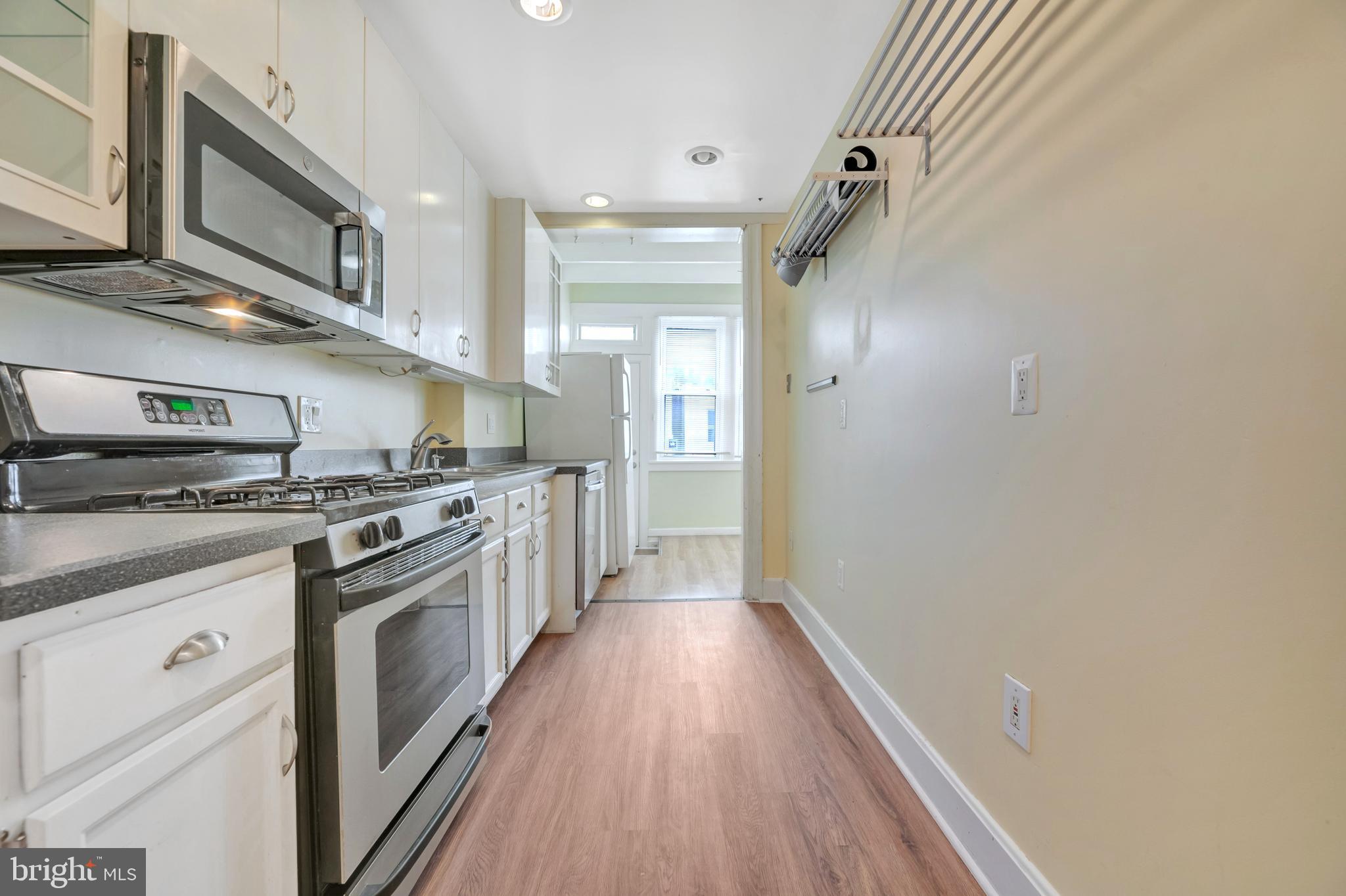 1403 ORREN STREET NE