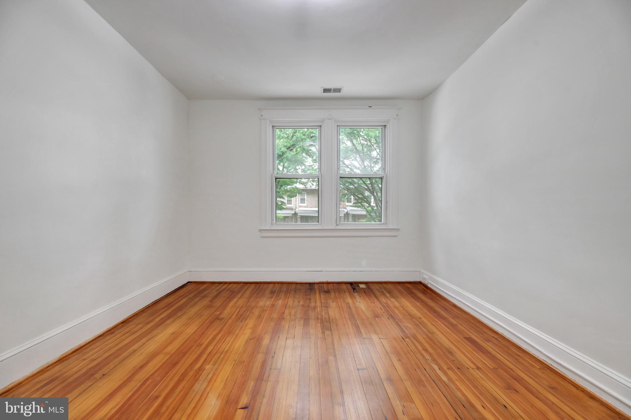 1403 ORREN STREET NE