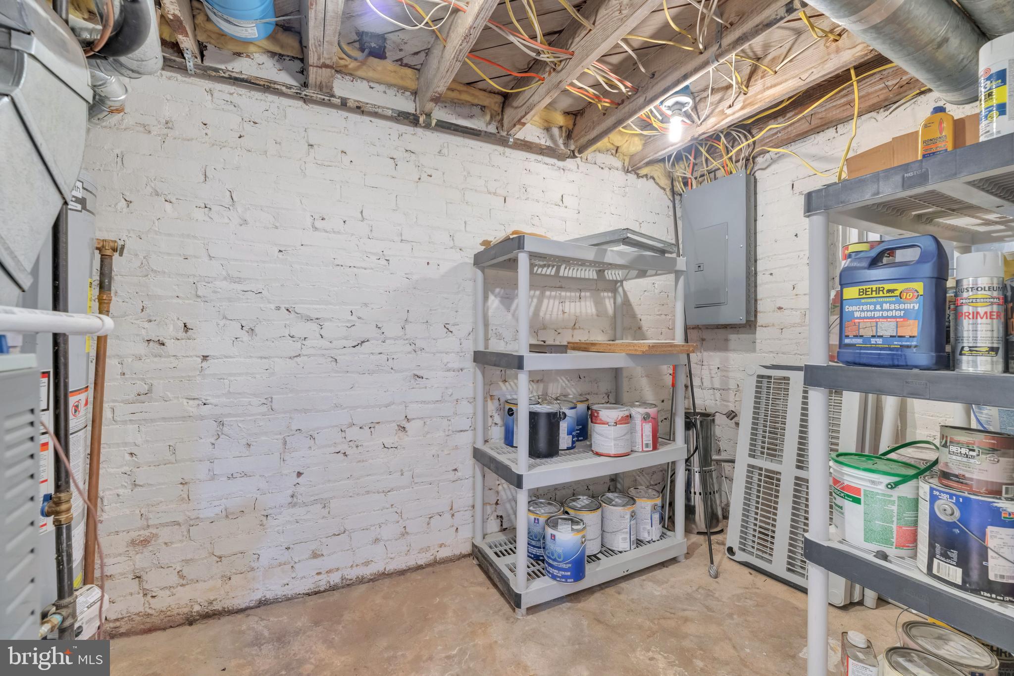 1403 ORREN STREET NE