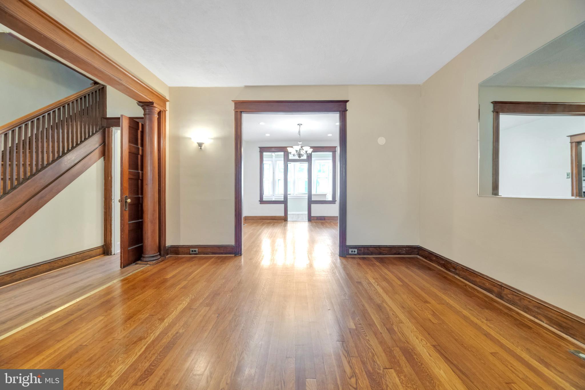 1403 ORREN STREET NE